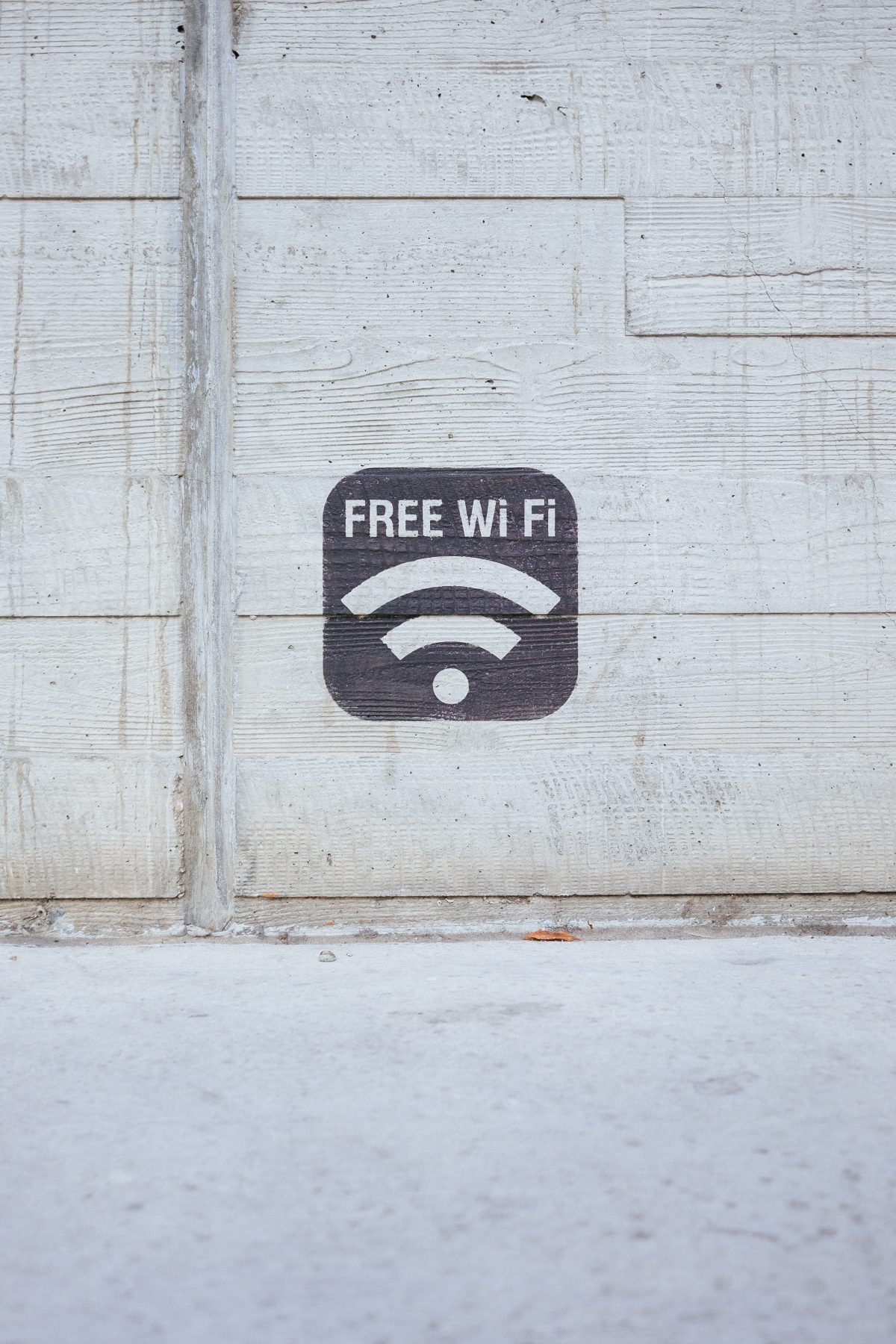 Cartel de punto de acceso wifi gratis